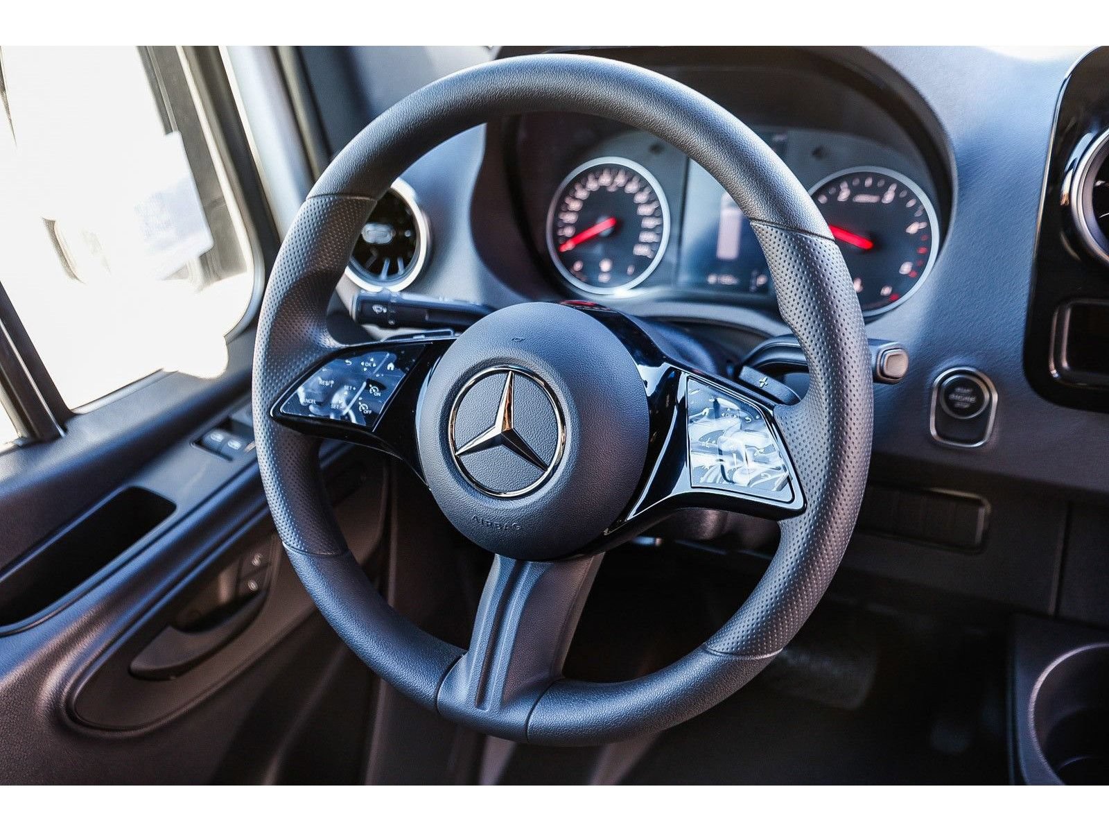 New 2026 Mercedes-Benz Sprinter 2500 image 13