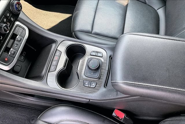 Used 2023 GMC Acadia SLT AWD/4WD image 17