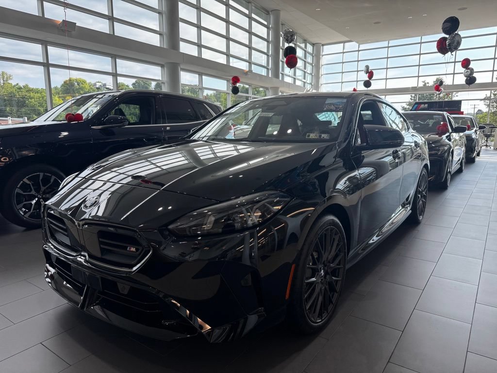 New 2026 BMW M235i xDrive w/ M Performance Package AWD/4WD image 3