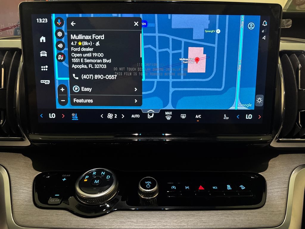 New 2026 Ford Expedition Max Platinum w/ Driver's Package AWD/4WD image 9