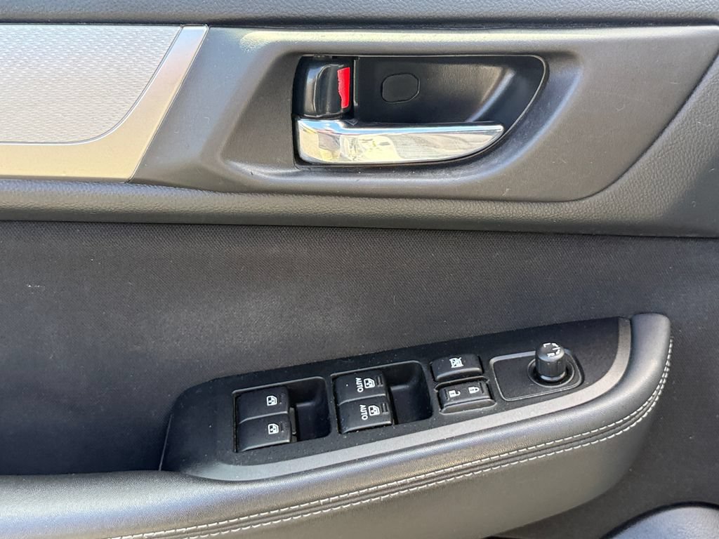 Used 2019 Subaru Outback 2.5i Premium AWD/4WD image 18