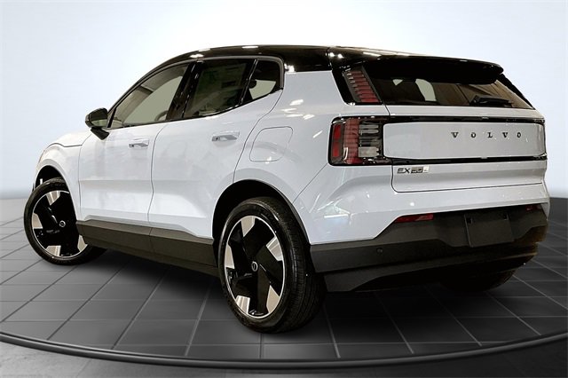 New 2025 Volvo EX30 Plus w/ Protection Package Premier image 3