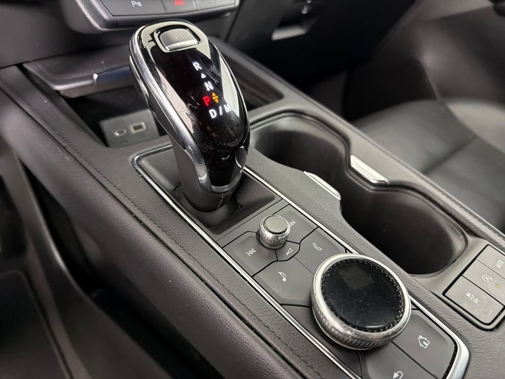 Used 2023 Cadillac XT4 Premium Luxury FWD image 31