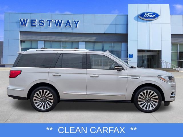 Used 2021 Lincoln Navigator Reserve w/ Luxury Package RWD image 2