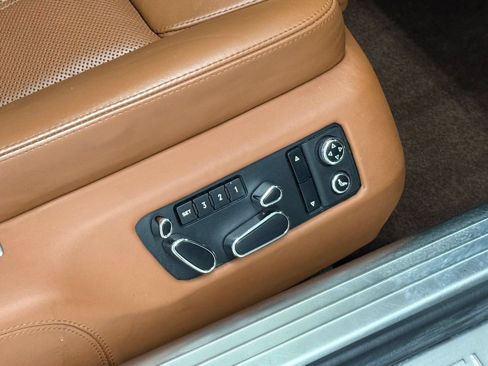Used 2006 Bentley Flying Spur Flying Spur AWD/4WD image 23