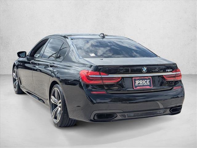 Used 2019 BMW 750i w/ Executive Package image 8