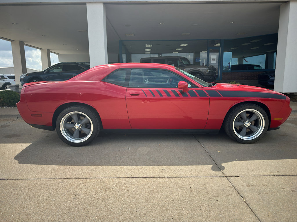 Used 2012 Dodge Challenger R/T image 7