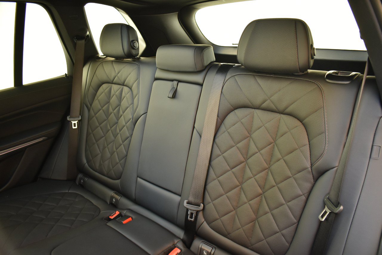Used 2026 BMW X5 xDrive40i AWD/4WD image 19