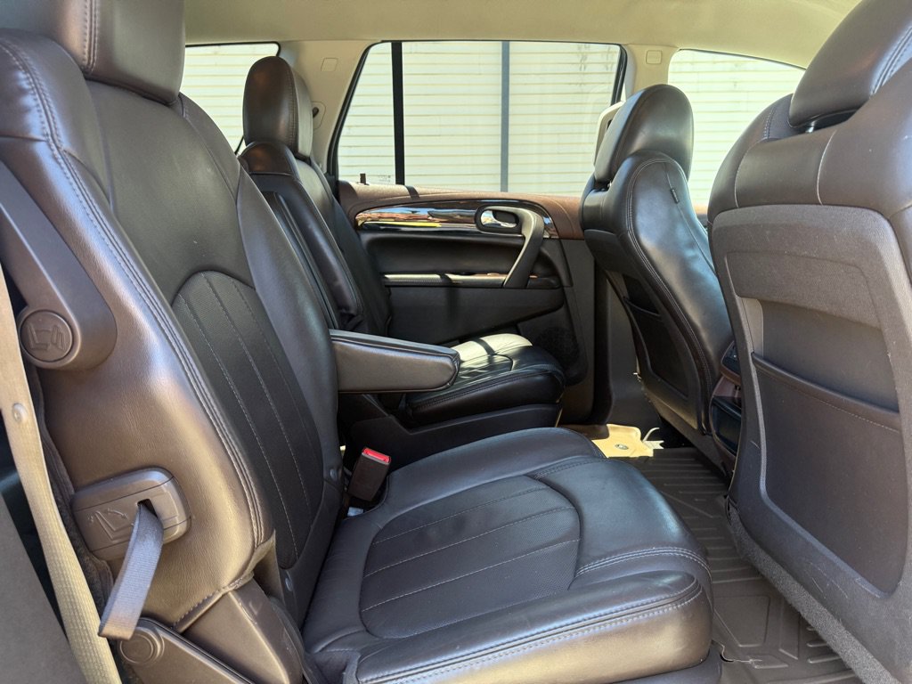 Used 2017 Buick Enclave Convenience FWD image 10