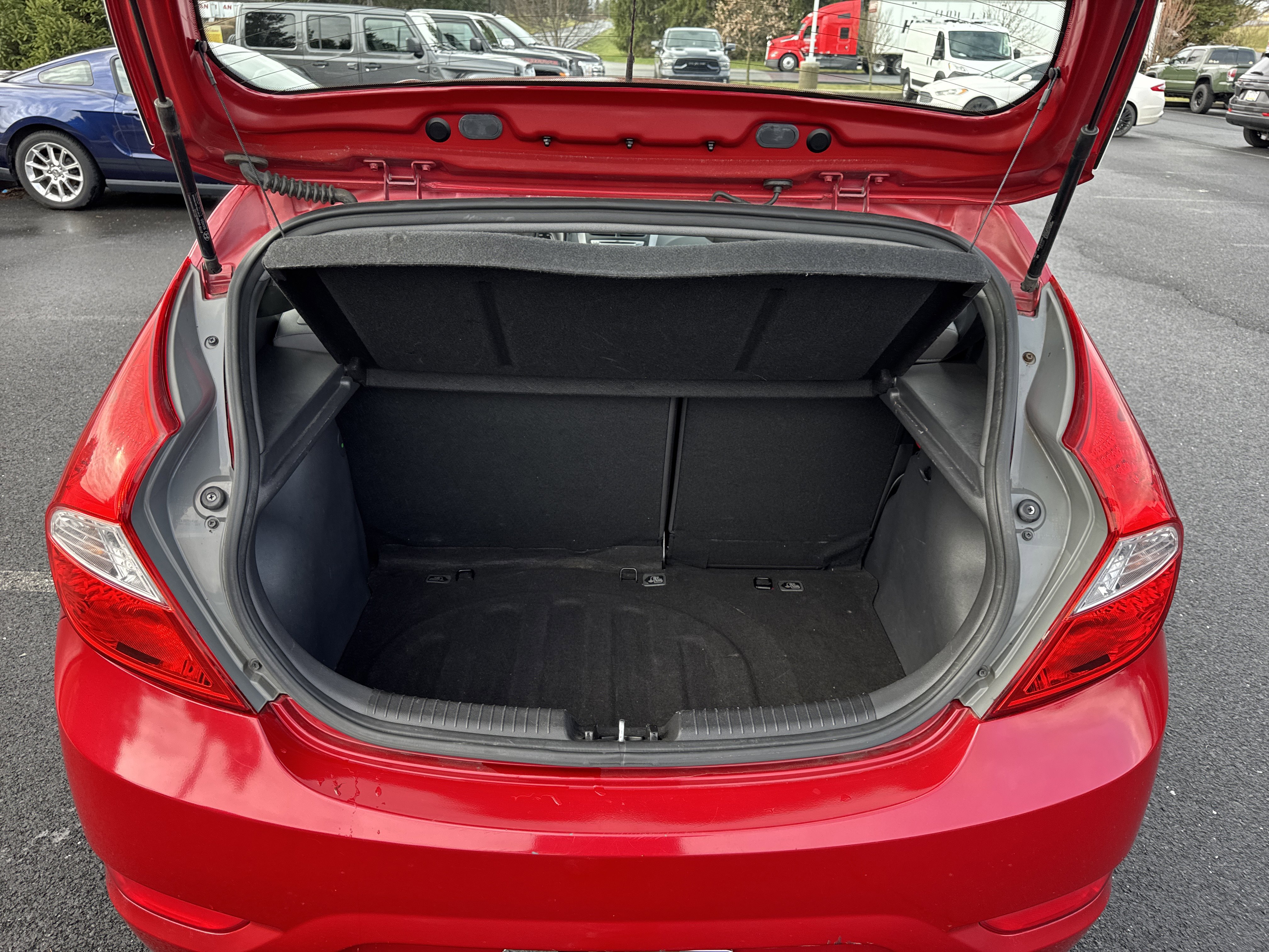 Used 2016 Hyundai Accent SE image 10