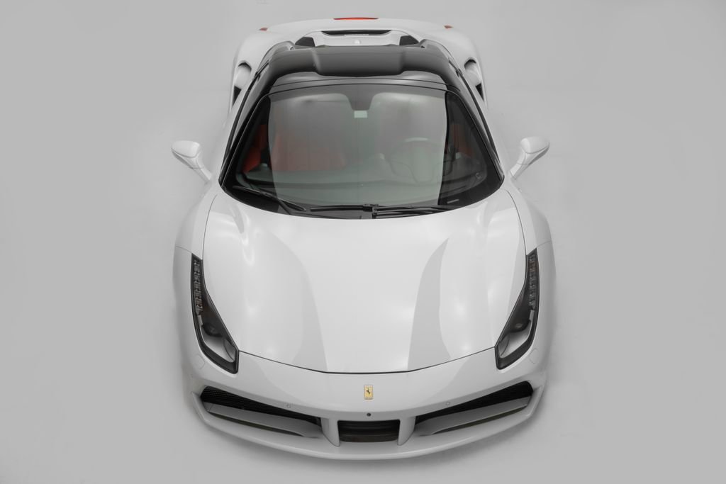 Used 2018 Ferrari 488 Spider Base image 5