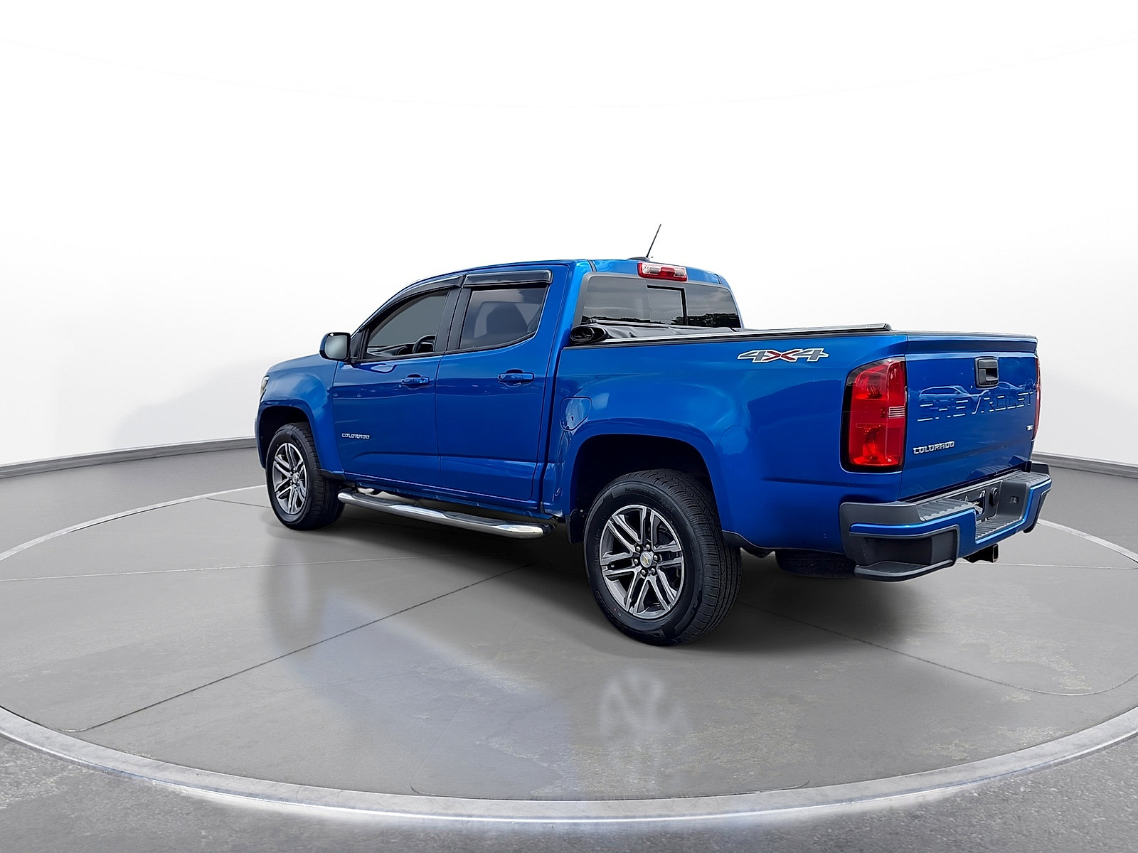 Used 2022 Chevrolet Colorado LT w/ LT Convenience Package AWD/4WD image 6