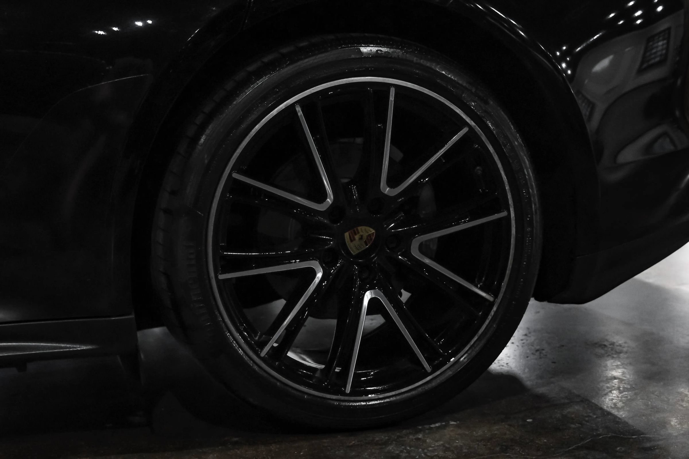 Used 2019 Porsche Panamera 4 AWD/4WD image 57