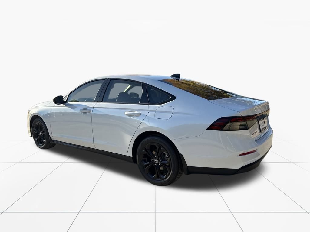 New 2025 Honda Accord SE image 6
