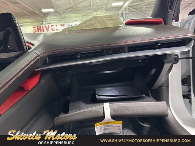 Used 2026 Chevrolet Corvette Stingray Preferred Cpe w/ 2LT RWD image 33
