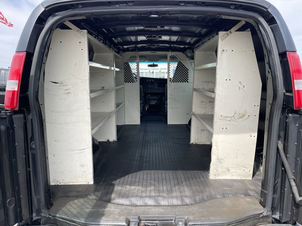 Used 2016 Chevrolet Express 3500 RWD image 10