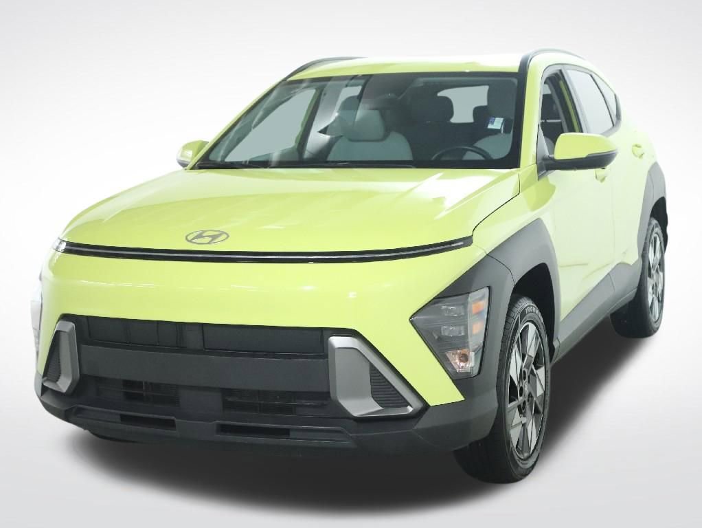 Used 2024 Hyundai Kona SEL AWD/4WD image 3