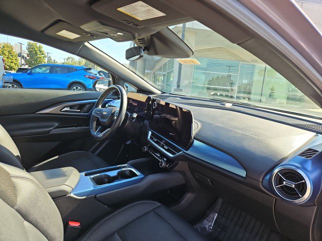 Used 2024 Chevrolet Equinox EV LT w/ LPO, Blackout Package FWD image 28