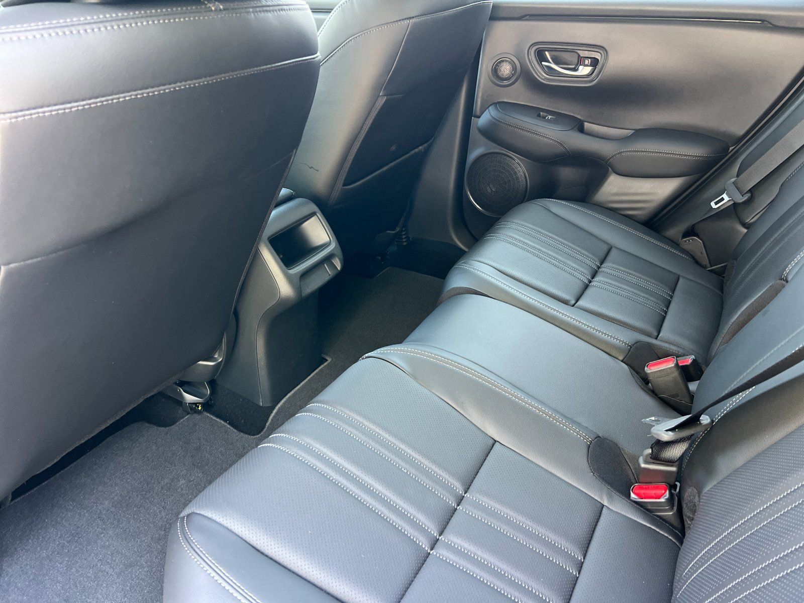 New 2026 Honda HR-V EX-L image 13