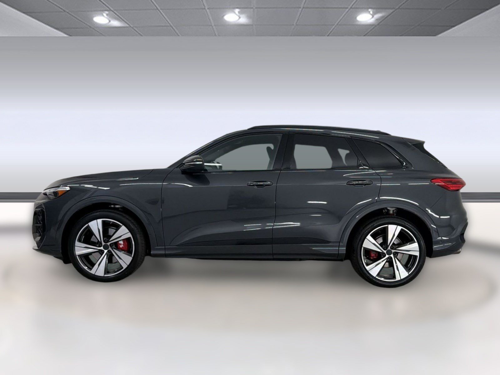 New 2026 Audi SQ5 Premium Plus AWD/4WD image 2