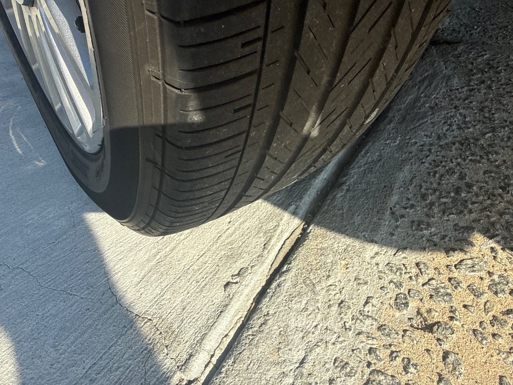 Used 2004 Ford Thunderbird RWD image 10