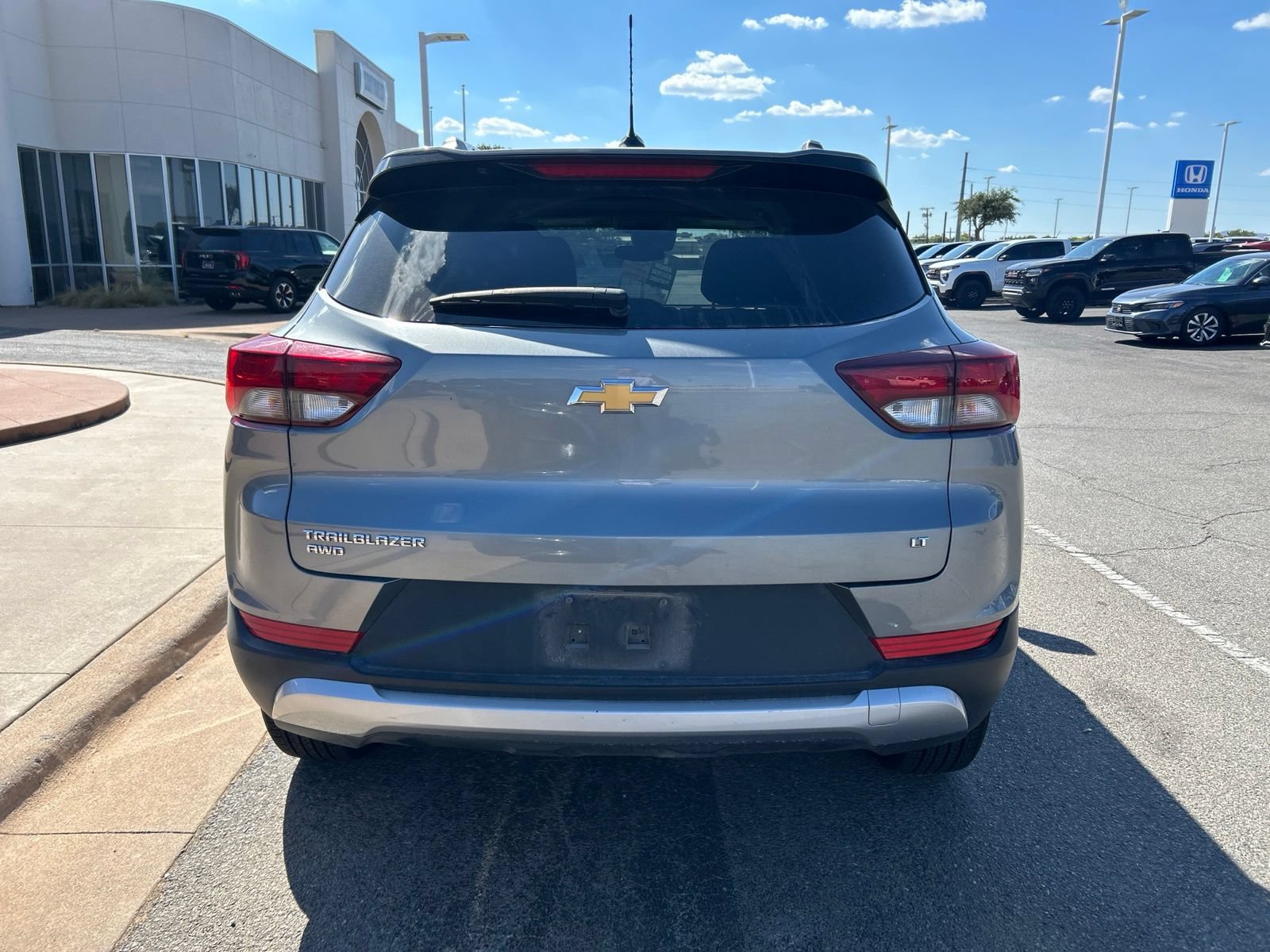 Used 2025 Chevrolet TrailBlazer LT AWD/4WD image 6