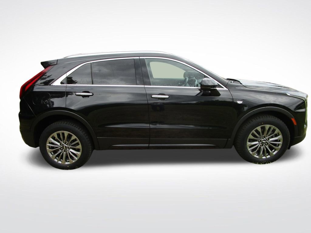 Used 2024 Cadillac XT4 Premium Luxury AWD/4WD image 7