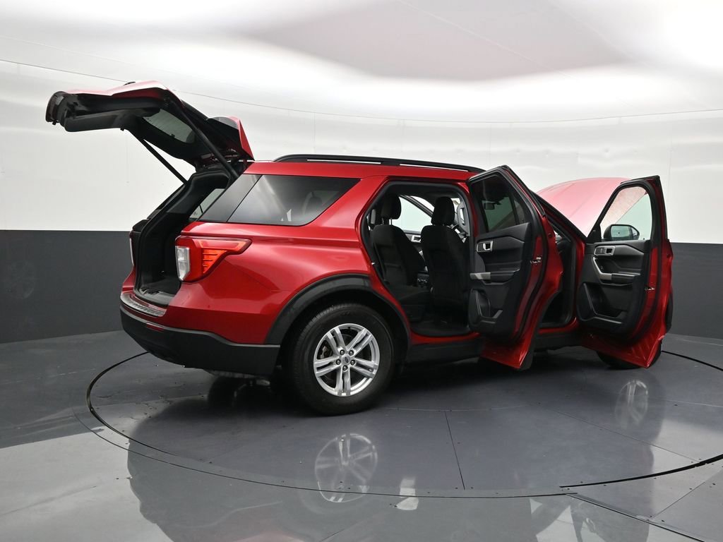 Used 2021 Ford Explorer XLT image 33
