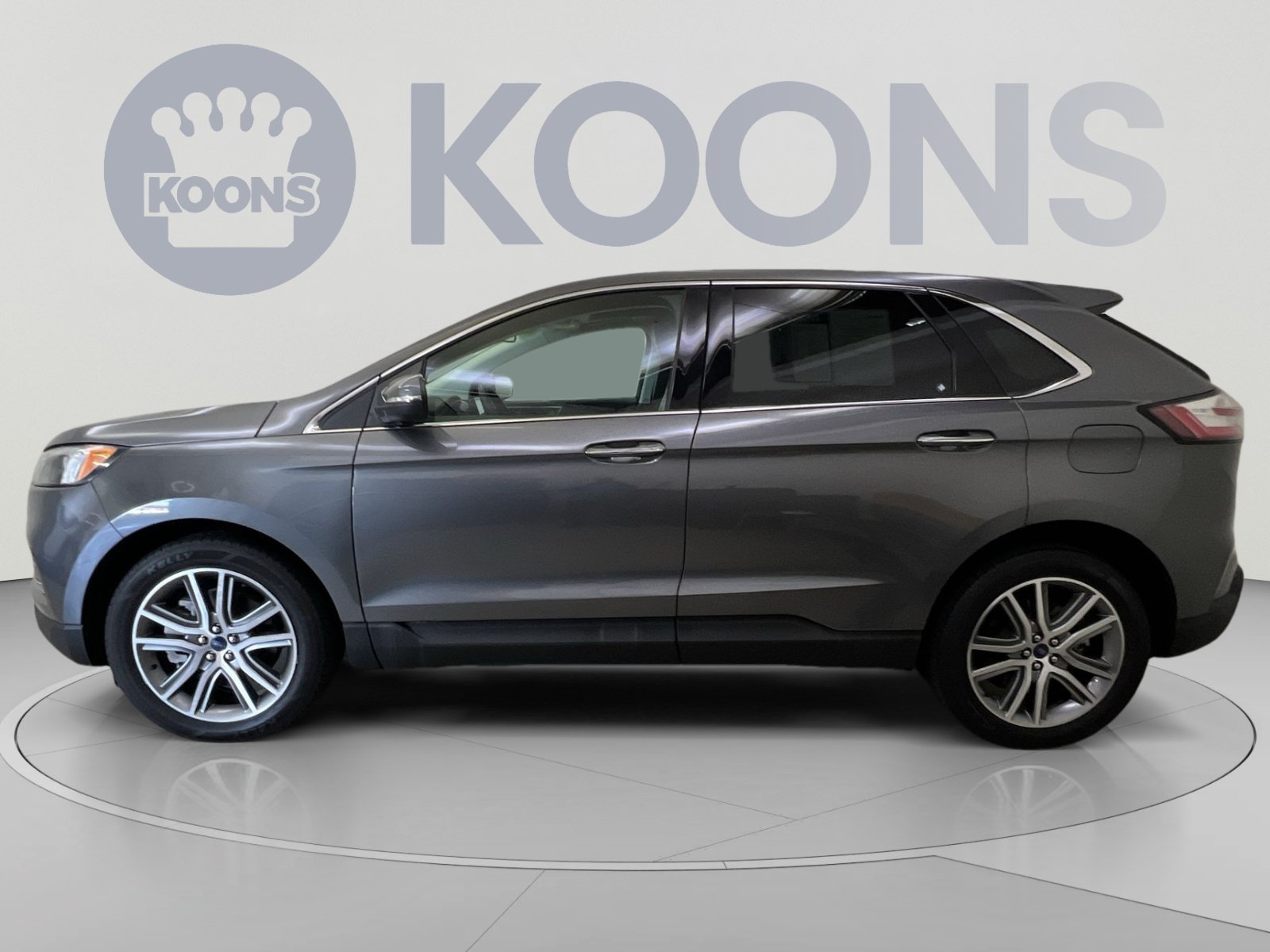 Used 2022 Ford Edge Titanium w/ Class II Trailer Tow Package AWD/4WD image 5