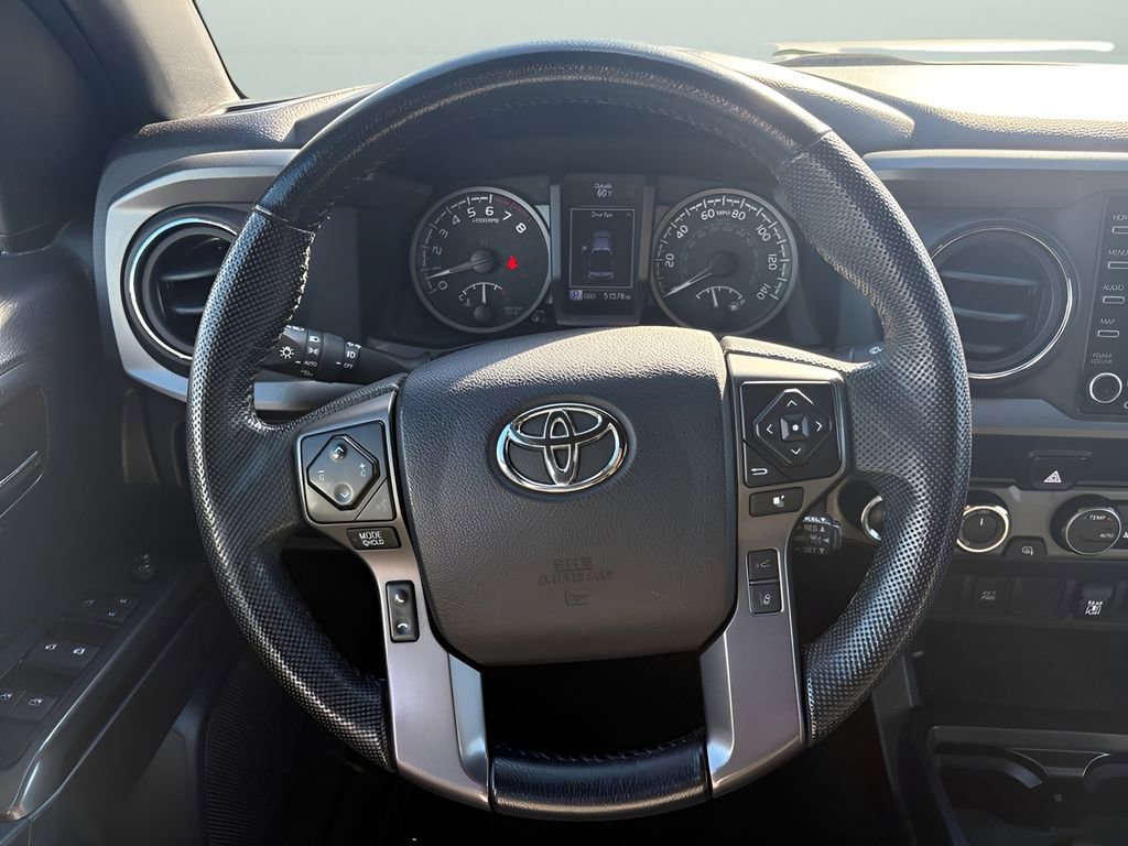 Used 2022 Toyota Tacoma TRD Off-Road image 12