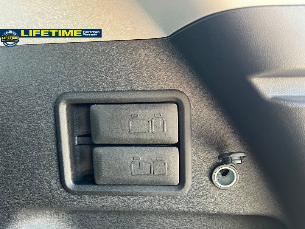 Certified 2023 GMC Terrain SLE w/ Driver Convenience Package image 13