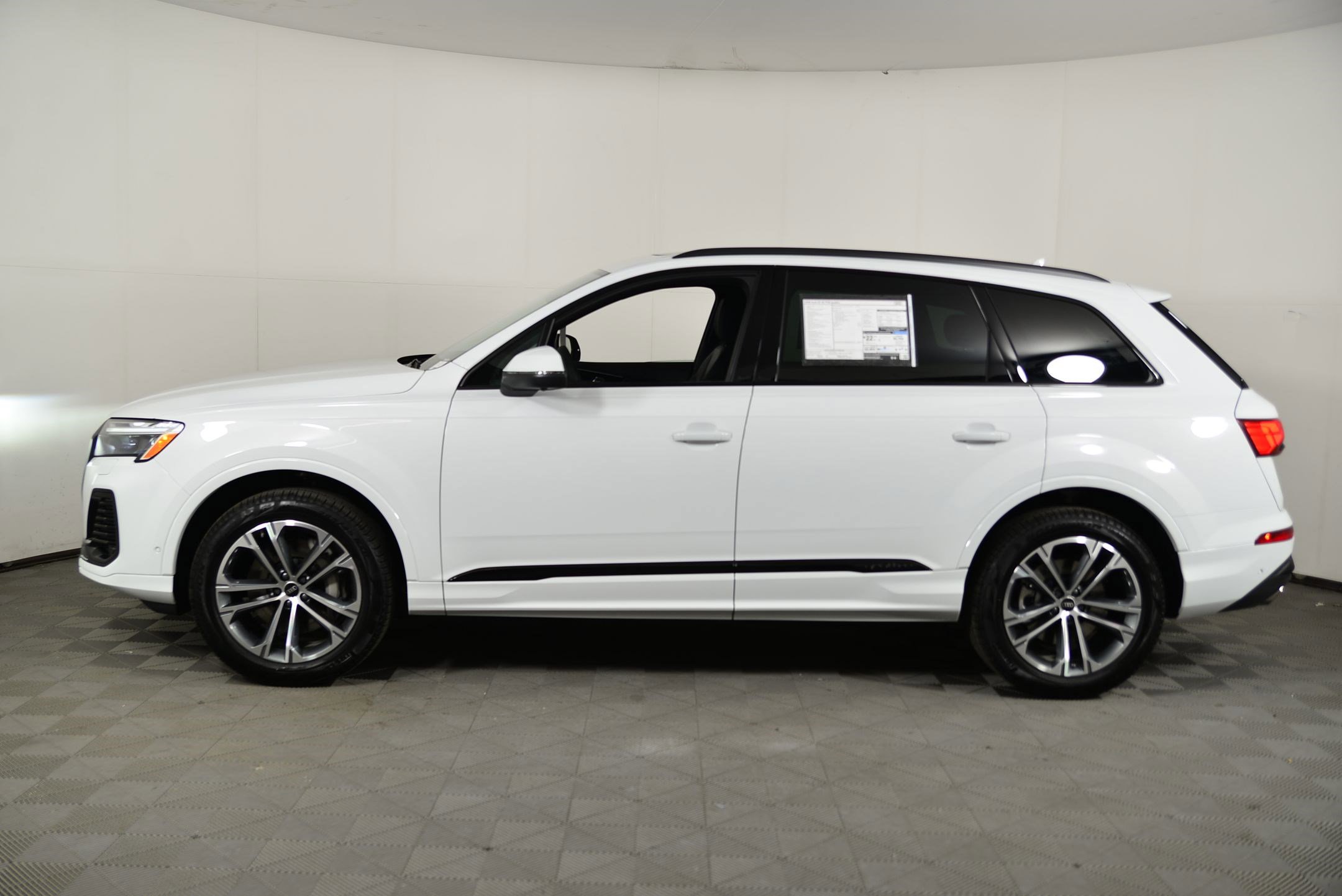 New 2026 Audi Q7 2.0T Premium image 2