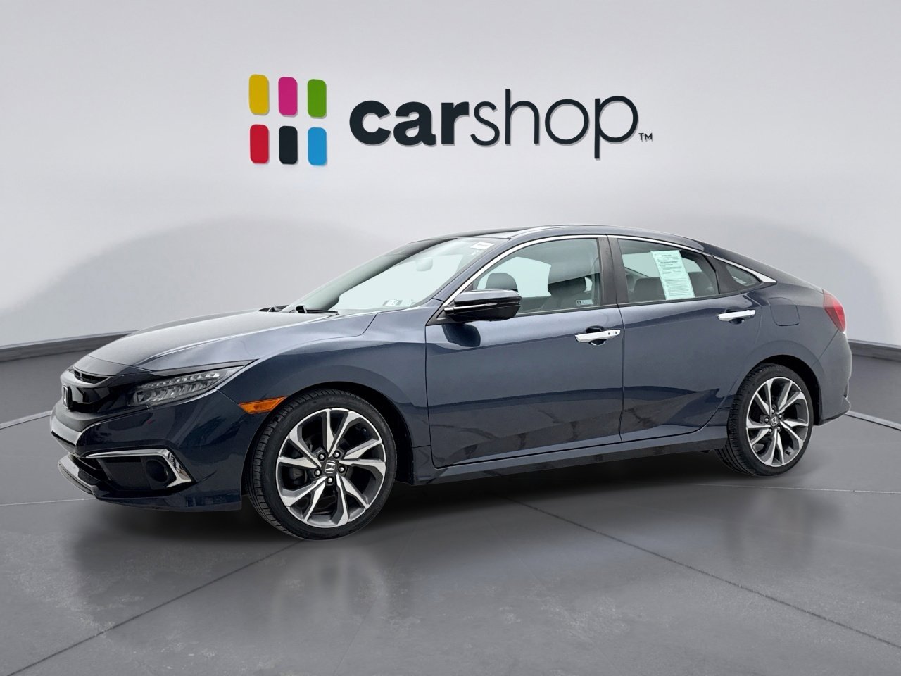 Used 2019 Honda Civic Touring image 1