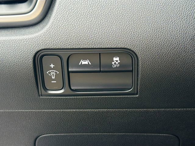 Used 2023 Kia Sorento LX FWD image 10