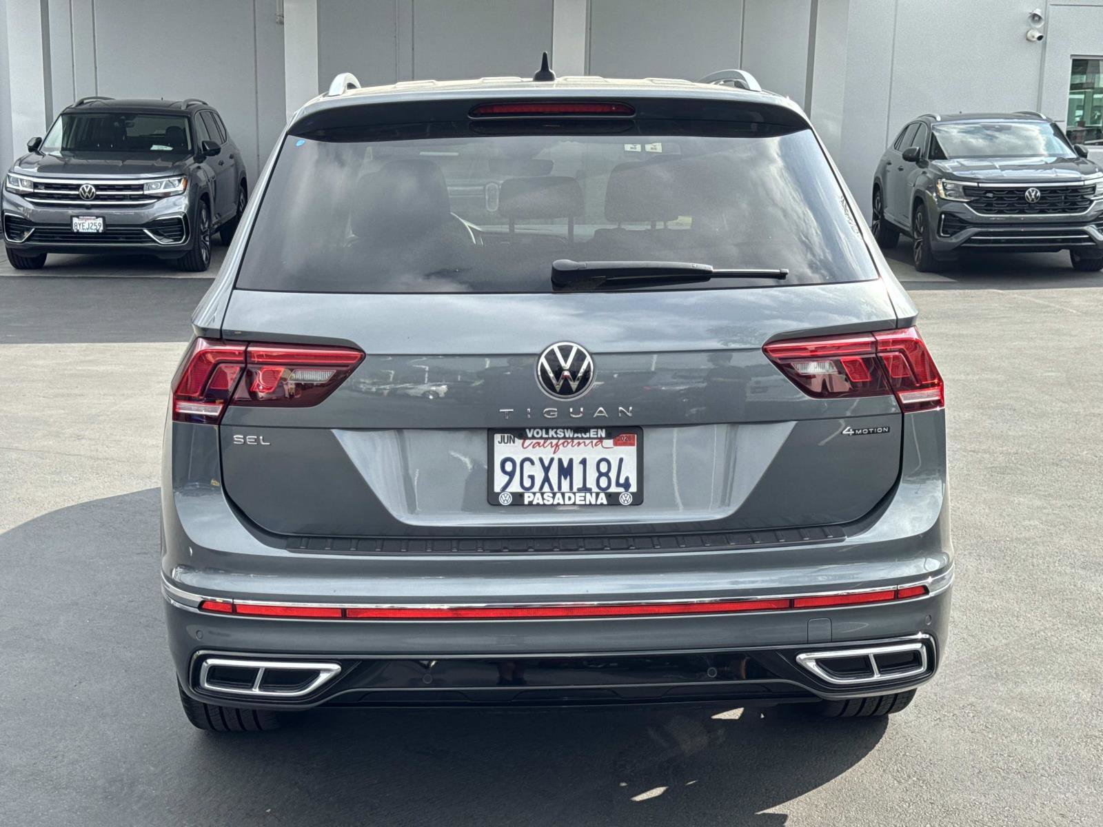 Certified 2023 Volkswagen Tiguan SEL R-Line image 4