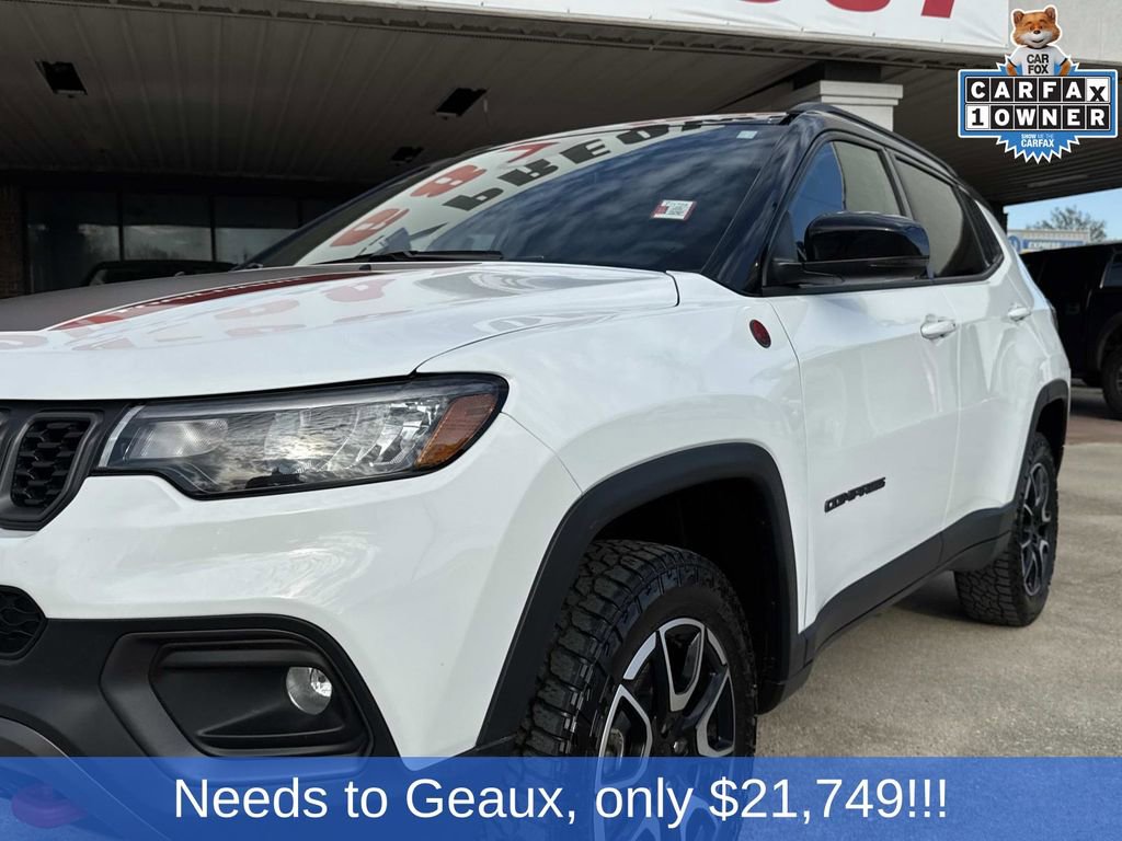 Used 2024 Jeep Compass Trailhawk image 7