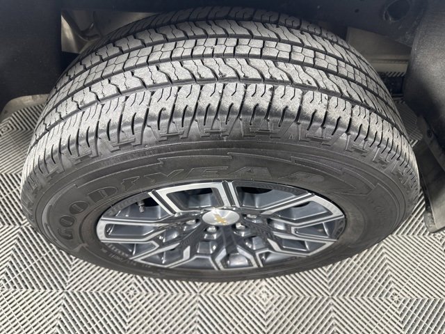 Used 2023 Chevrolet Colorado LT w/ LT Convenience Package III image 12