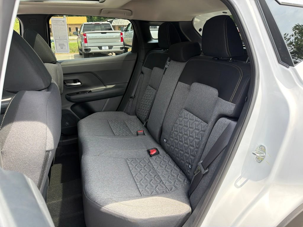 New 2026 Nissan Kicks SV w/ SV Premium Package AWD/4WD image 18