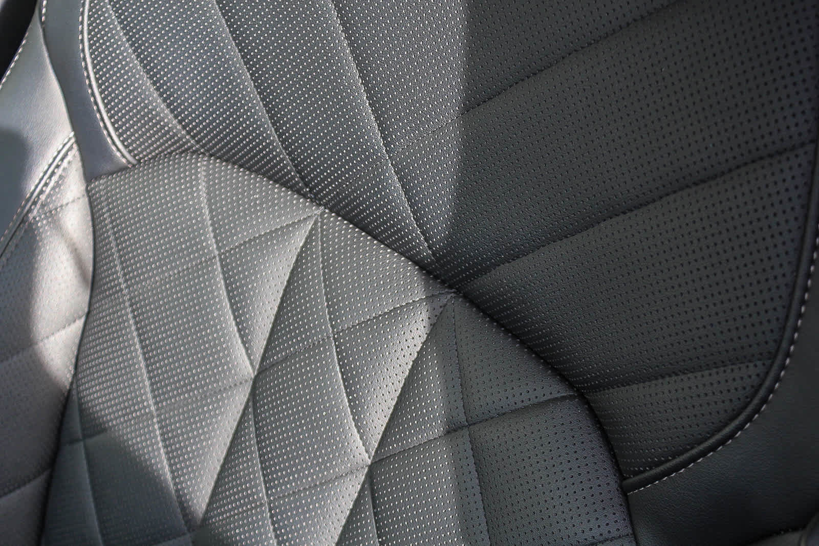 Used 2024 BMW X5 M60i AWD/4WD image 24