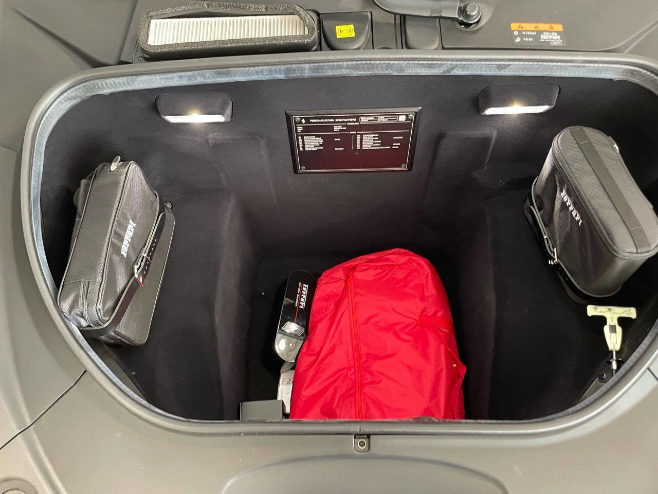 Used 2022 Ferrari F8 Tributo image 25