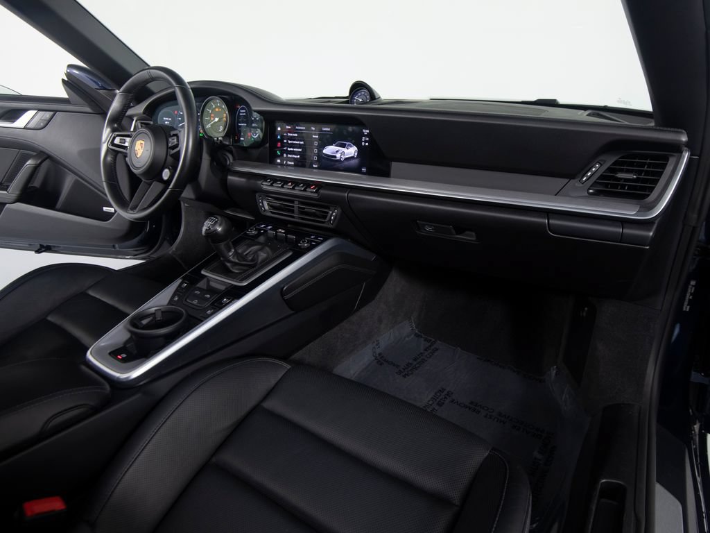 Certified 2022 Porsche 911 Carrera S RWD image 31