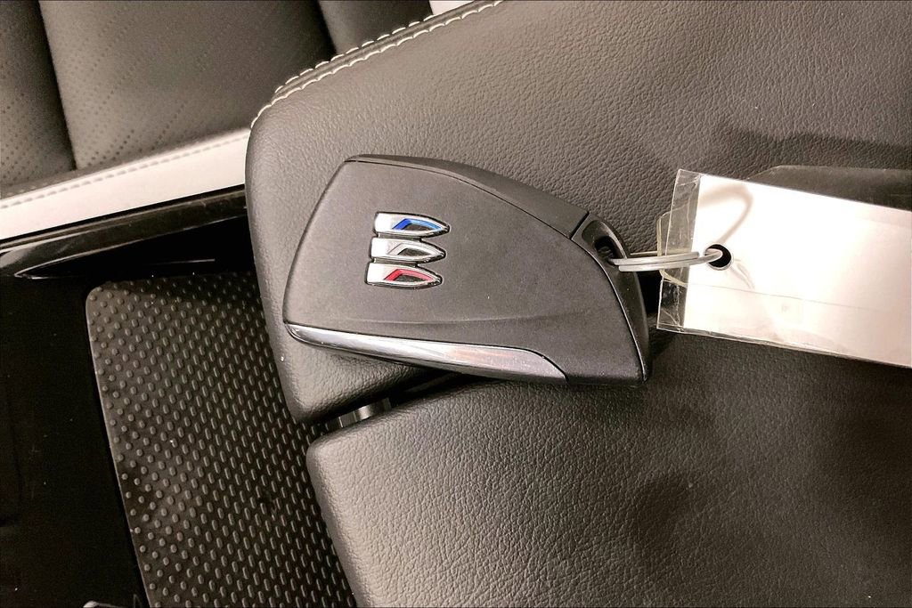 Used 2025 Buick Envision Sport Touring AWD/4WD image 13