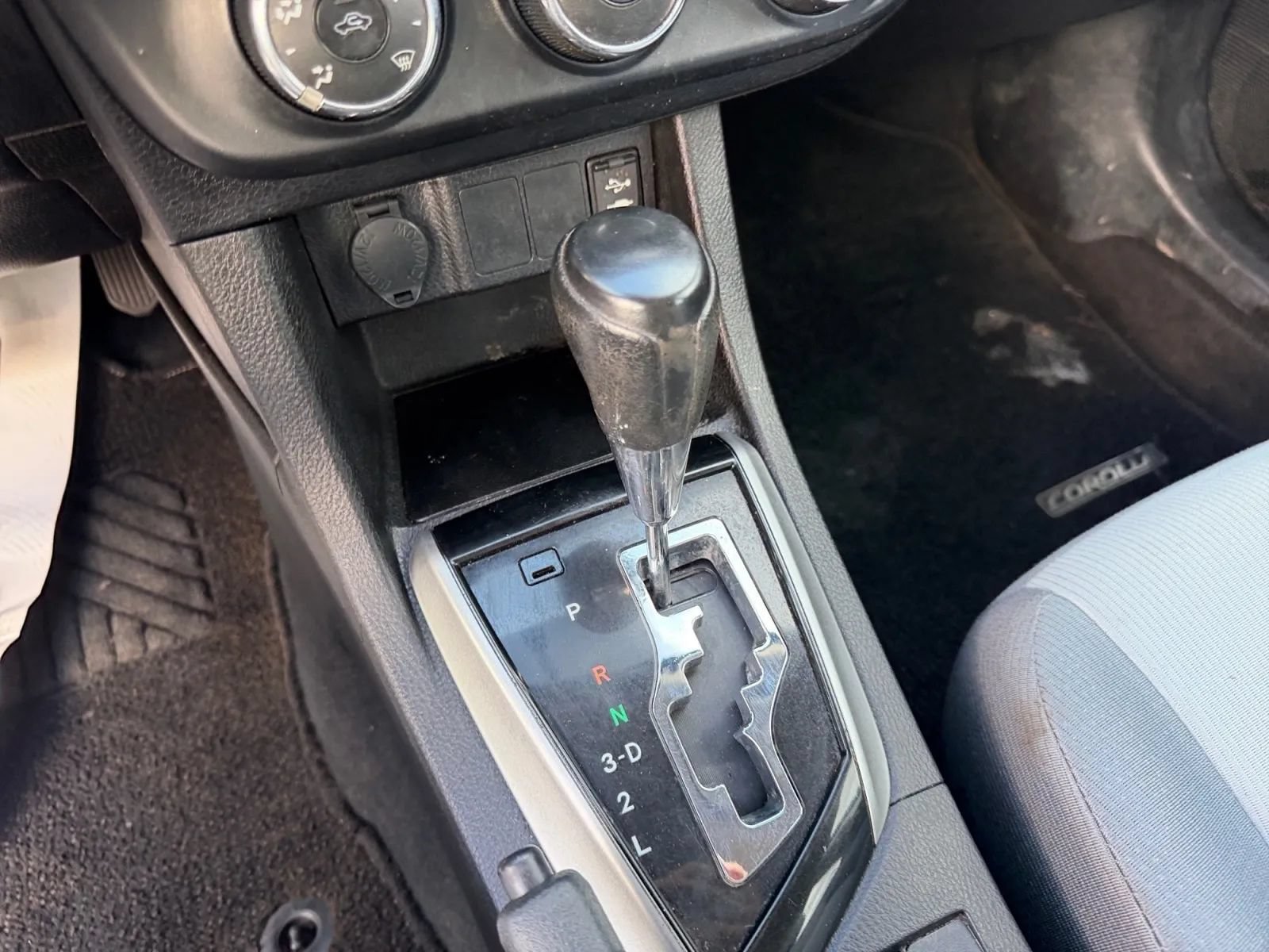 Used 2016 Toyota Corolla L FWD image 20