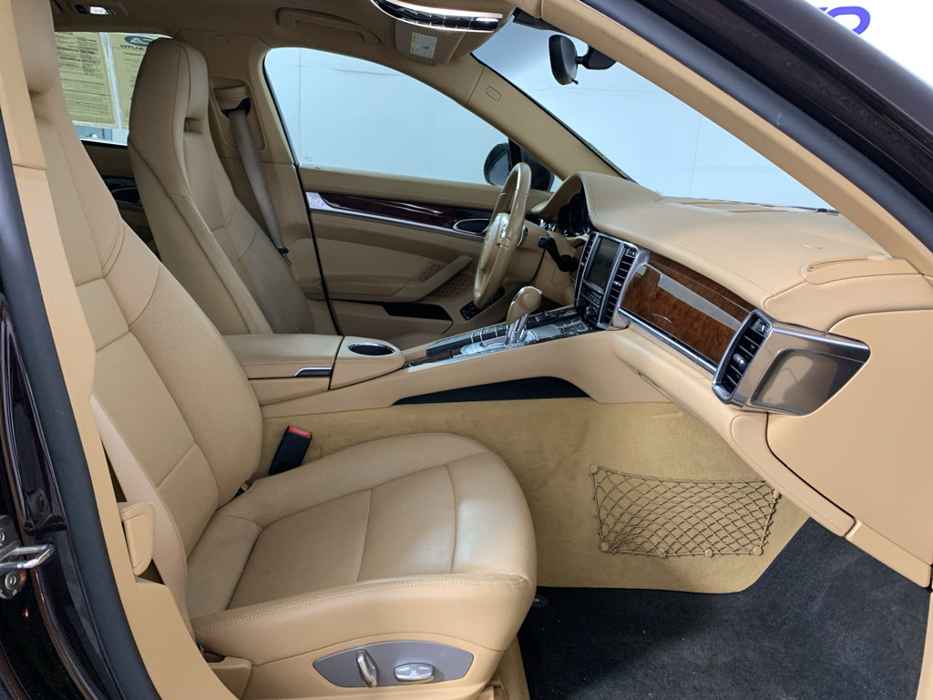 Used 2011 Porsche Panamera 4 AWD/4WD image 38