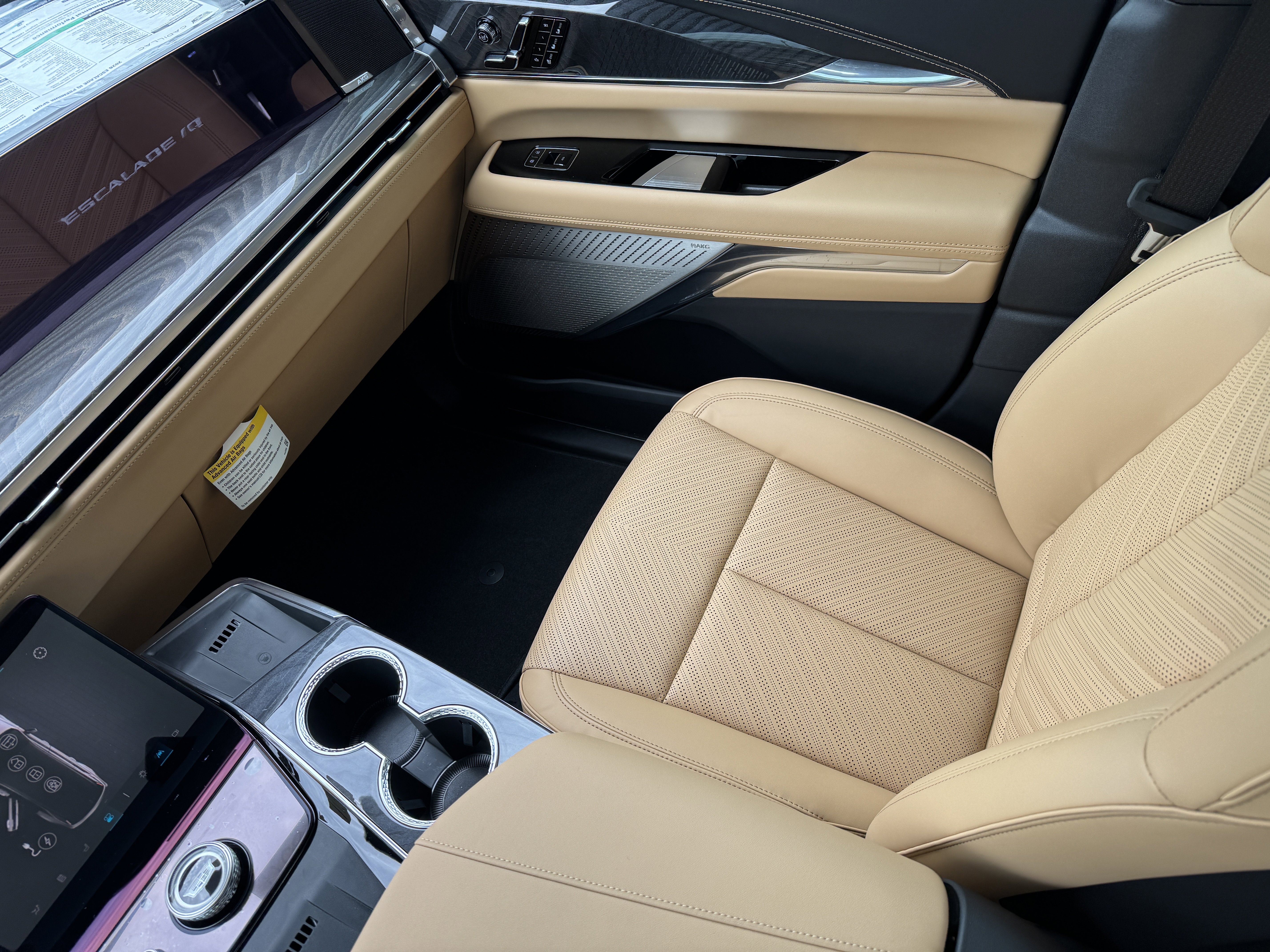 New 2026 Cadillac Escalade IQ Sport 2 w/ LPO, ONYX Package image 15