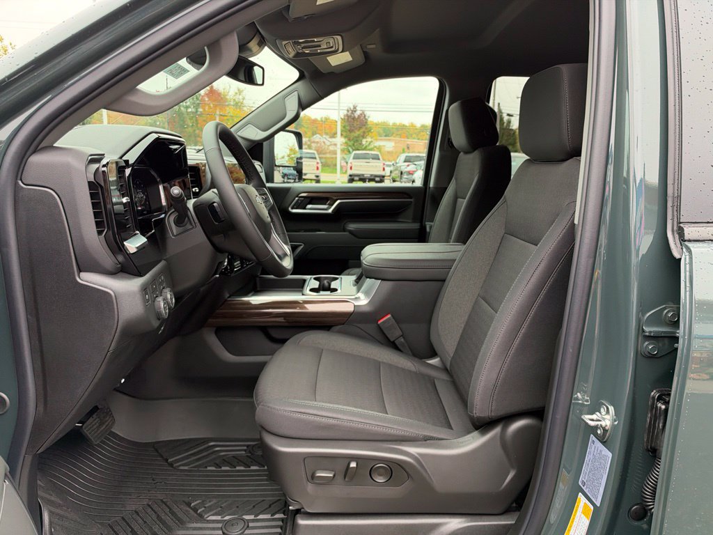 New 2026 Chevrolet Silverado 2500 LT w/ Trail Boss Package AWD/4WD image 28