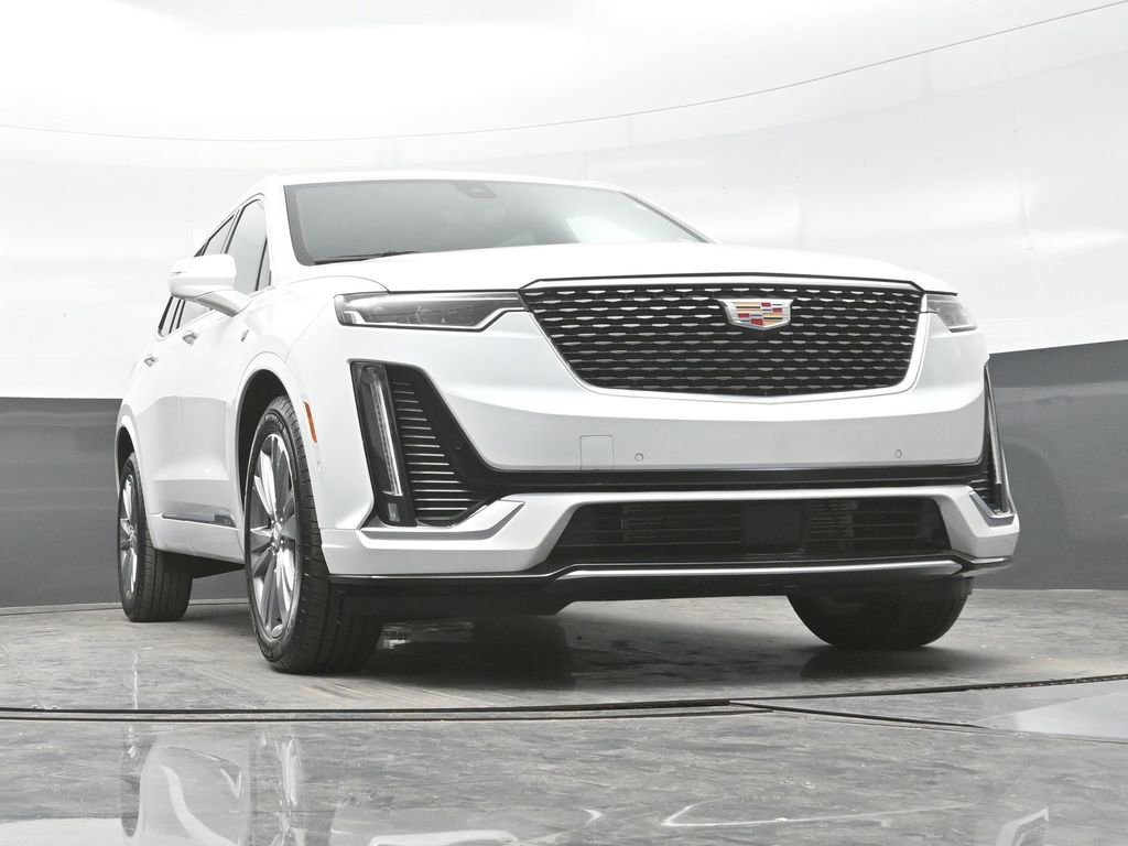 Certified 2025 Cadillac XT6 Premium Luxury w/ Platinum Package image 24