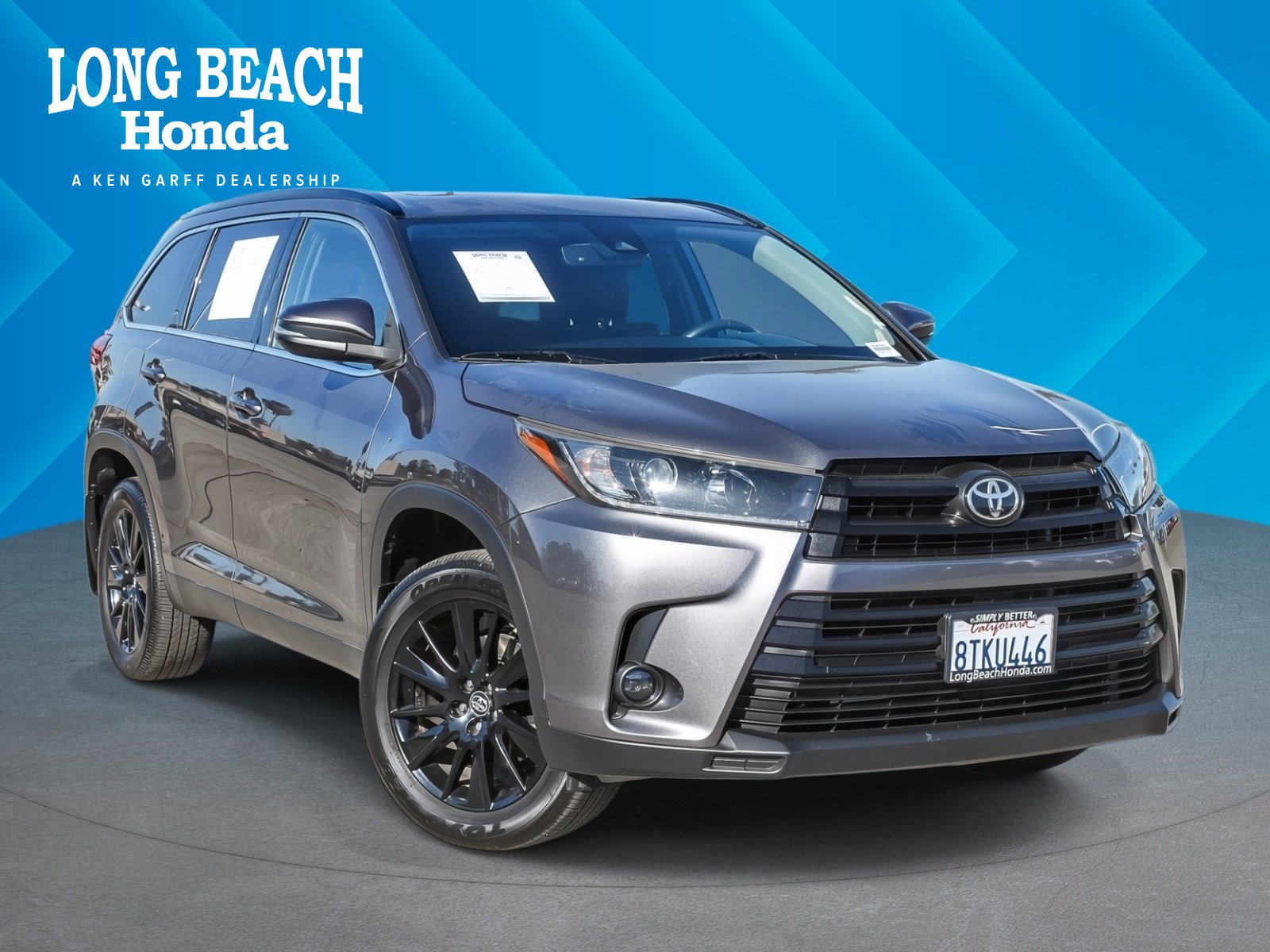 Used 2019 Toyota Highlander SE image 1