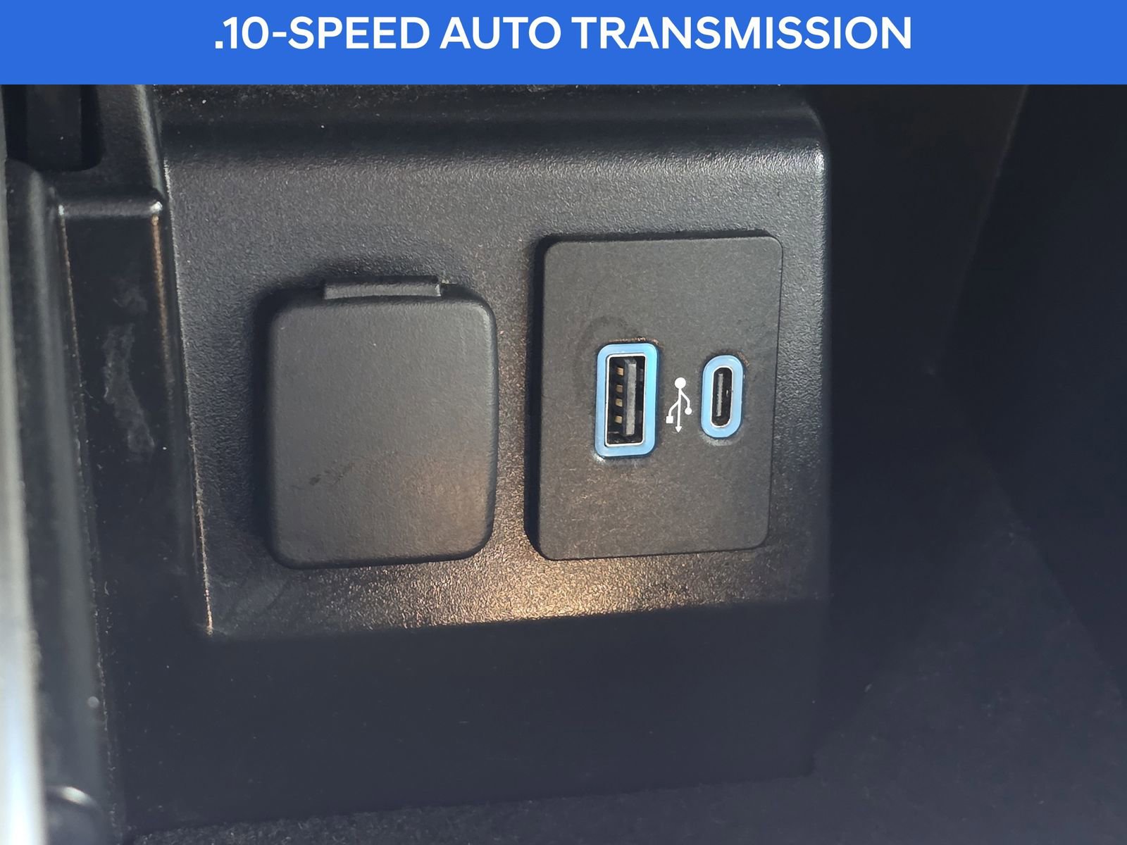 Used 2023 Ford Explorer XLT w/ Equipment Group 202A RWD image 25