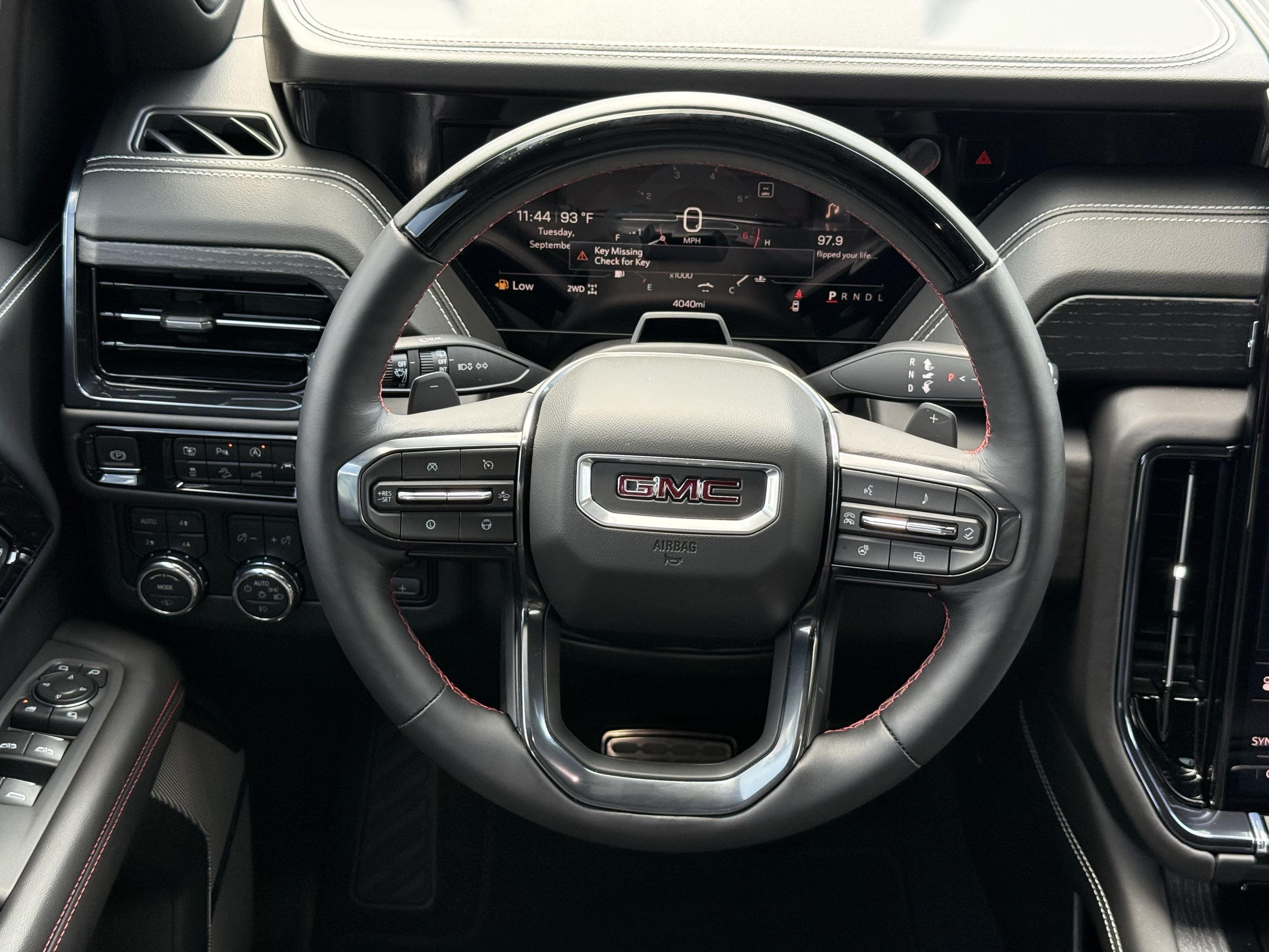 Used 2026 GMC Yukon AT4 Ultimate AWD/4WD image 15